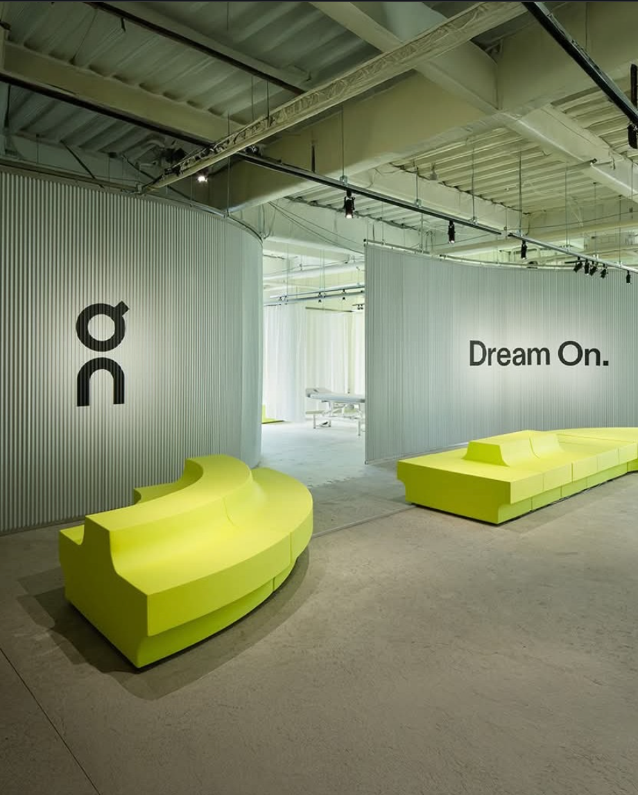 Korea. On Cloud Store.